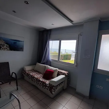 Apartament First Line House