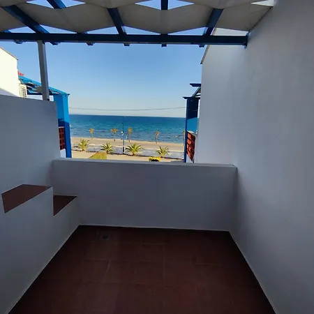 Apartament First Line House