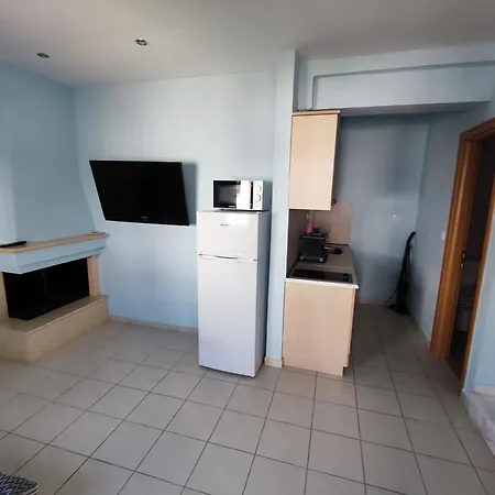 First Line House Apartament *