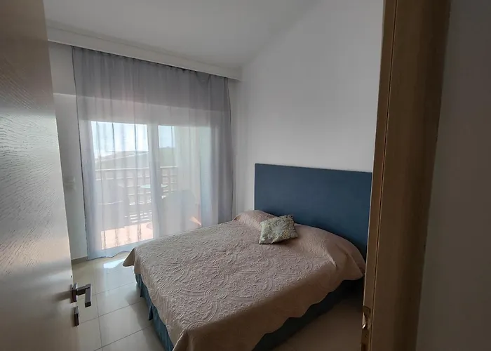 First Line House Διαμέρισμα *