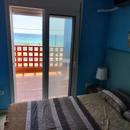 Апартаменты First Line House