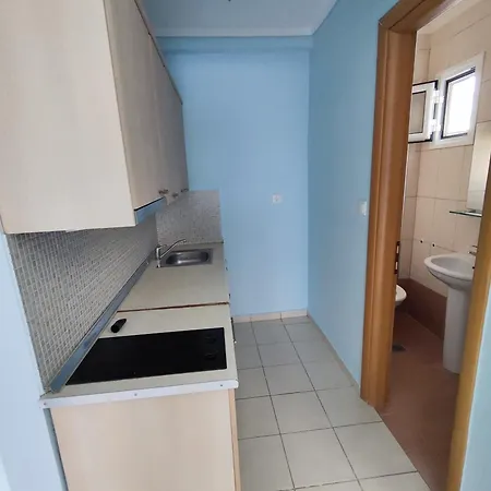 Apartment First Line House *