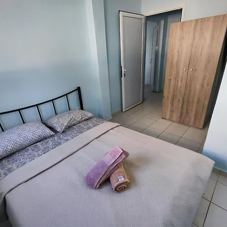 First Line House Apartment *
