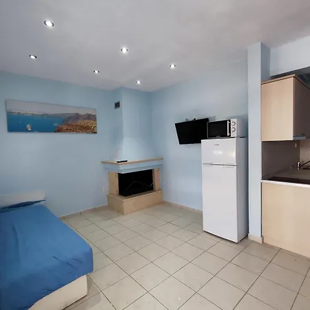 First Line House Apartment Sozopoli