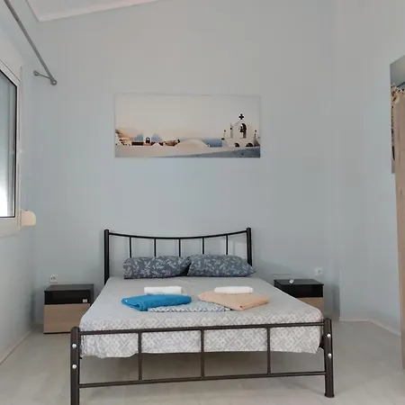 First Line House דירה