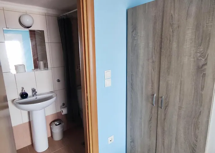 Апартаменты First Line House