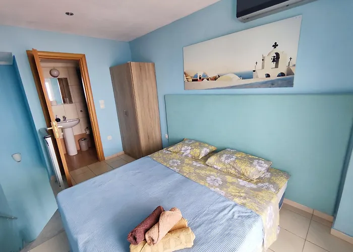 First Line House Апартаменты *