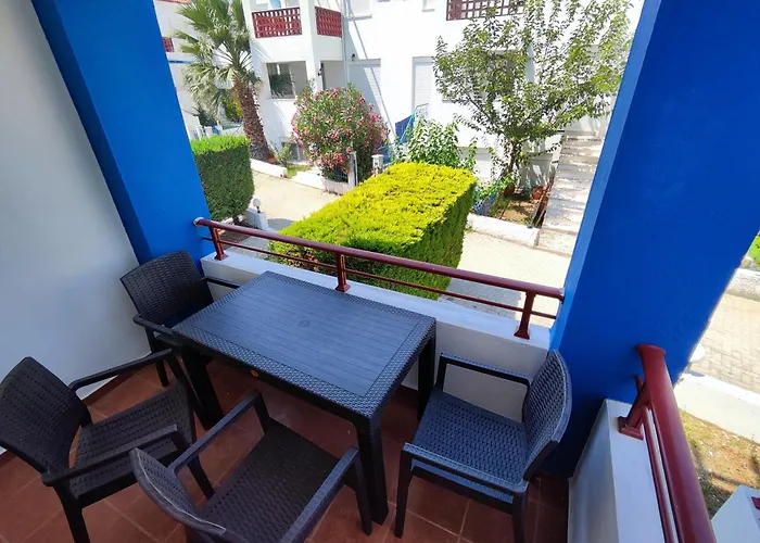 First Line House Appartement